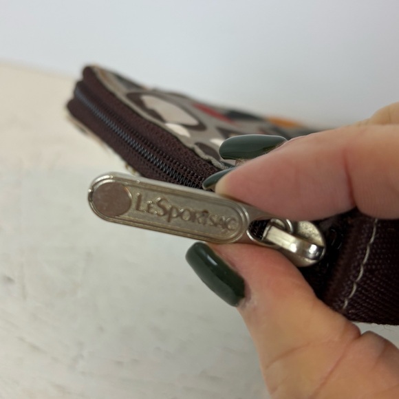 LeSportsac Brown Nylon Wallet Travel Wallet with Handle Geometric Zip Around 9" - Picture 6 of 9